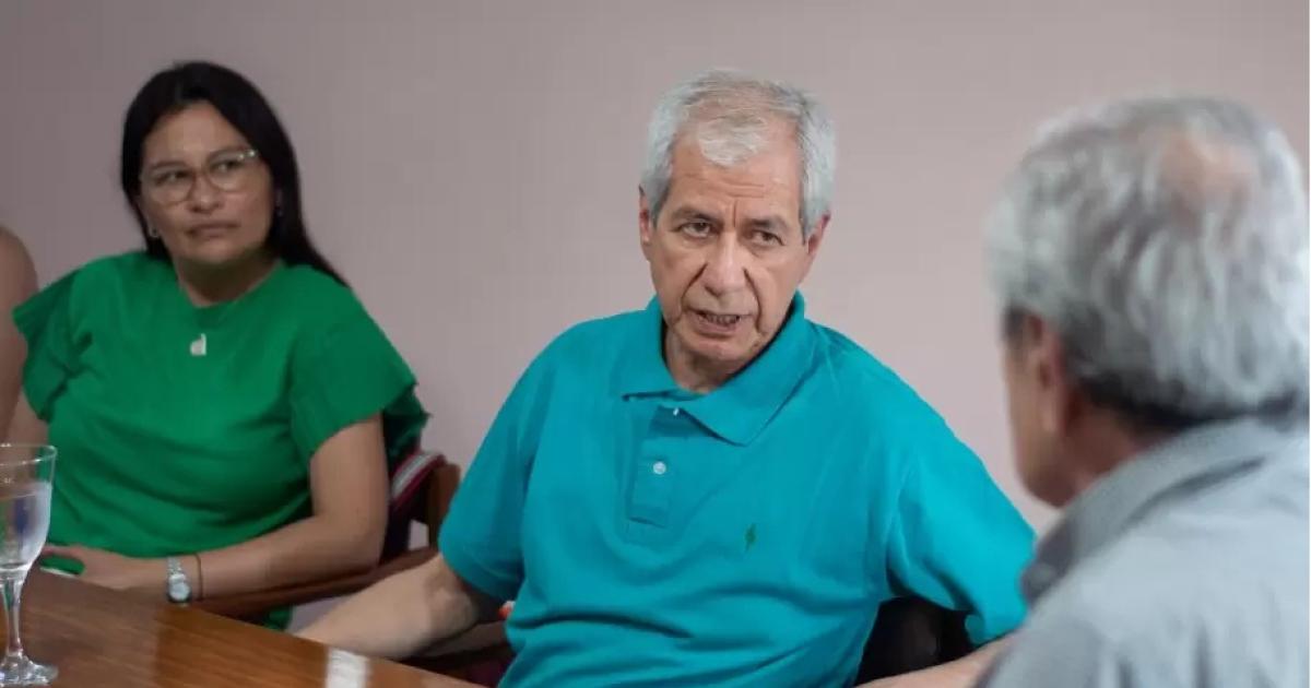 La mejor forma de ser uacutetil es escuchar y buscar soluciones concretas