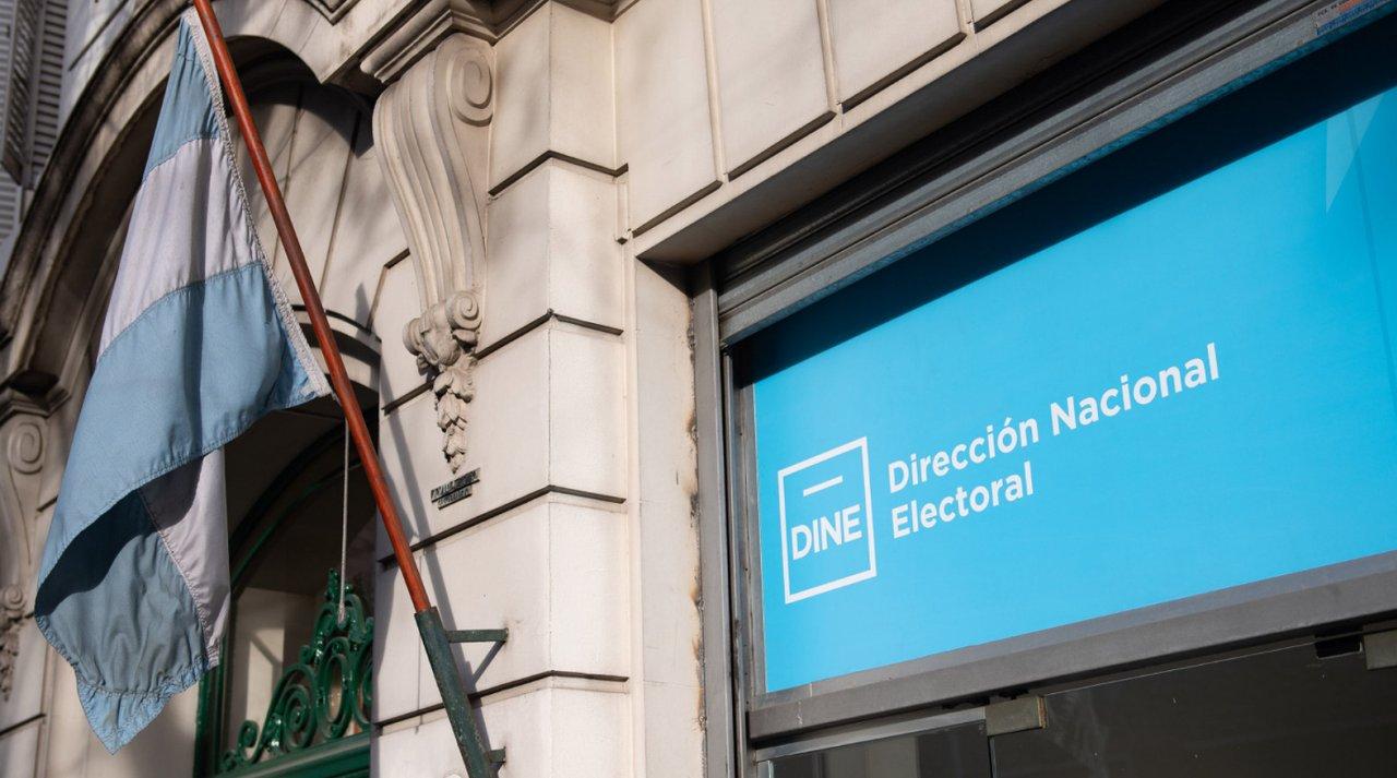 El Gobierno entregoacute a la Caacutemara Electoral los coacutedigos fuente para transmisioacuten y recuento de resultados