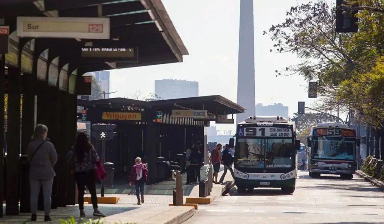 Caiacuteda libre del transporte- usuarios de colectivos viajan 22-en-porciento- menos por tarifas e inseguridad