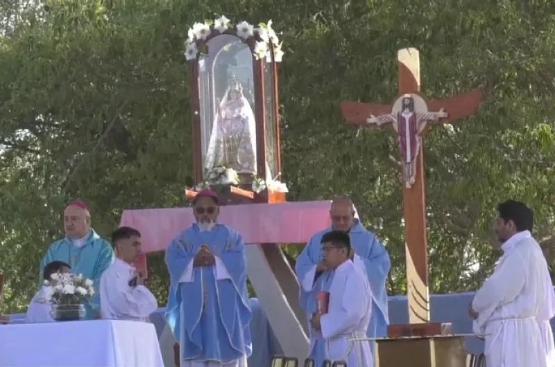 El amor de Dios nos sobrepasa y no deberiacutea interrumpirse