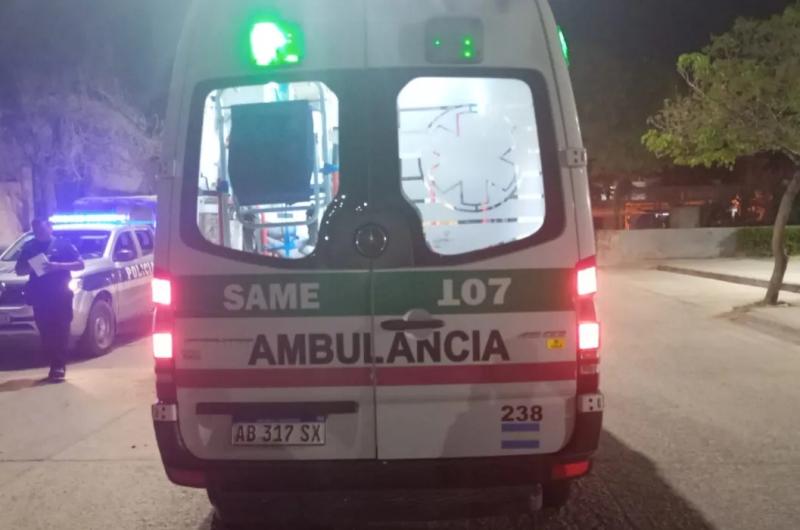 Encontroacute a su esposo en el auto con otra mujer