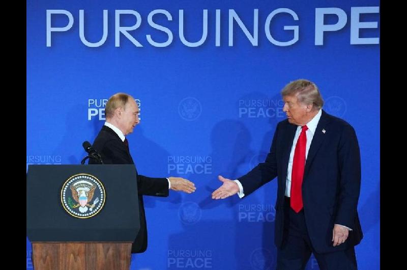 Putin invita Trump a una reunioacuten en Moscuacute
