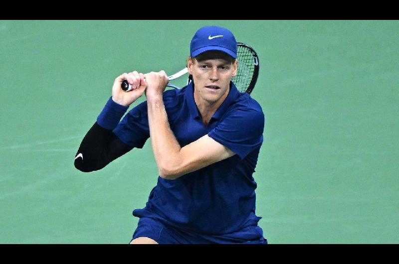 No le quiere perder pisada a Alcaraz- Sinner se metioacute en la final del ATP 500 de Beijing