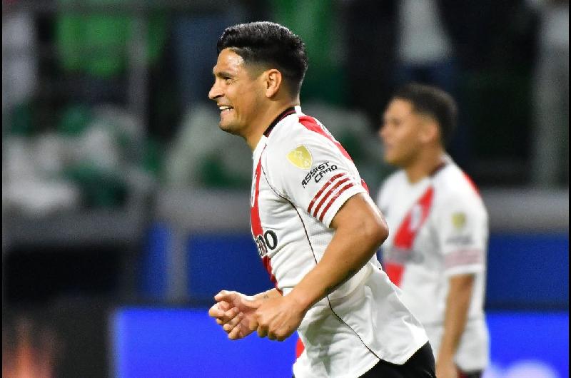 Enzo Peacuterez podriacutea perderse el duelo ante Racing y este seriacutea el once de River