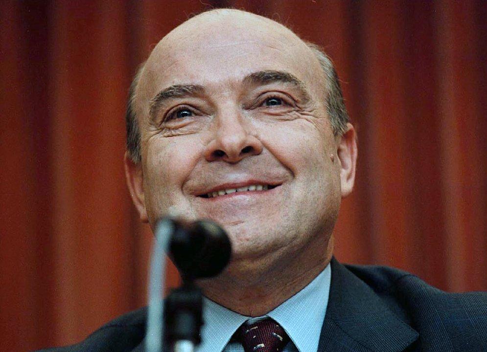 Cavallo insiste en la liberacioacuten total del cepo