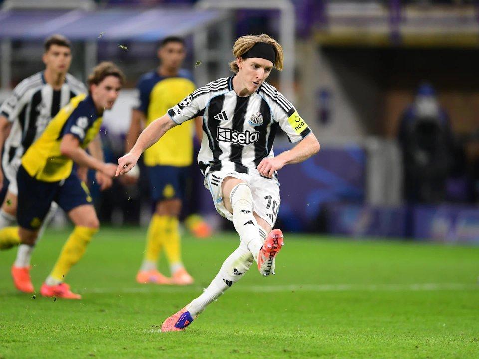 Newcastle goleoacute al Unioacuten SG de Kevin Mac Allister por la Champions League