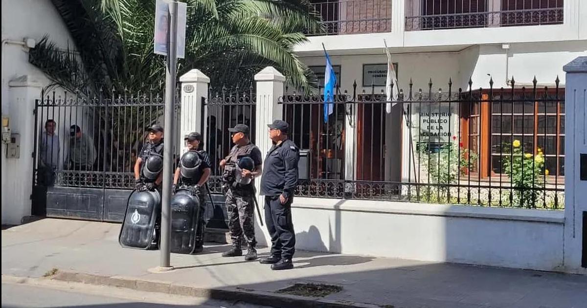 Hay indicacioacuten precisacircunstanciada de hechos y causal constitucional 