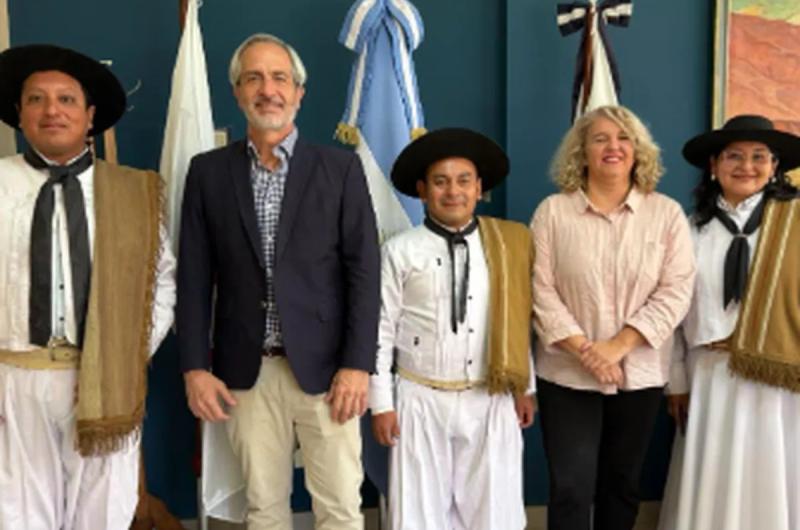 Iniciaron las reuniones para organizar la Semana de la Tradicioacuten 2025