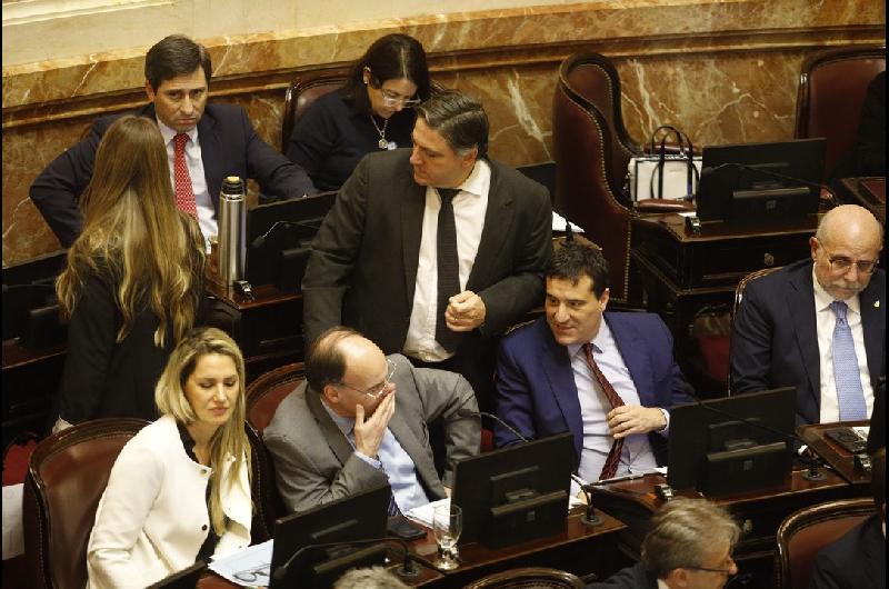 Maacutes derrotas para Milei- el Senado rechazoacute los vetos presidenciales en Garrahan y universidades