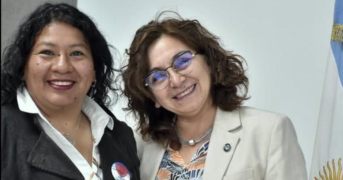 Reconocimiento a profesora jujentildea ganadora del concurso Gracias docentes