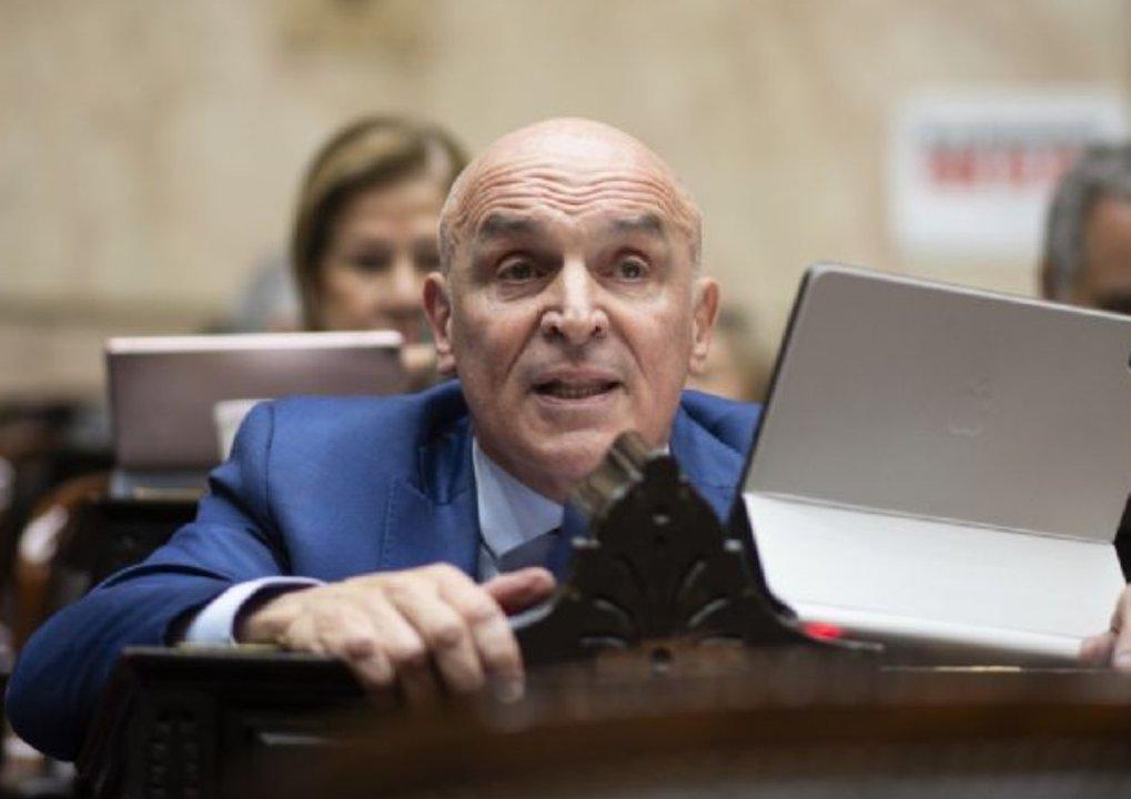 Pentildeafort- ldquoEspert dijo que le cobroacute a una minera pero la transferencia se la hizo la socia de Machadordquo