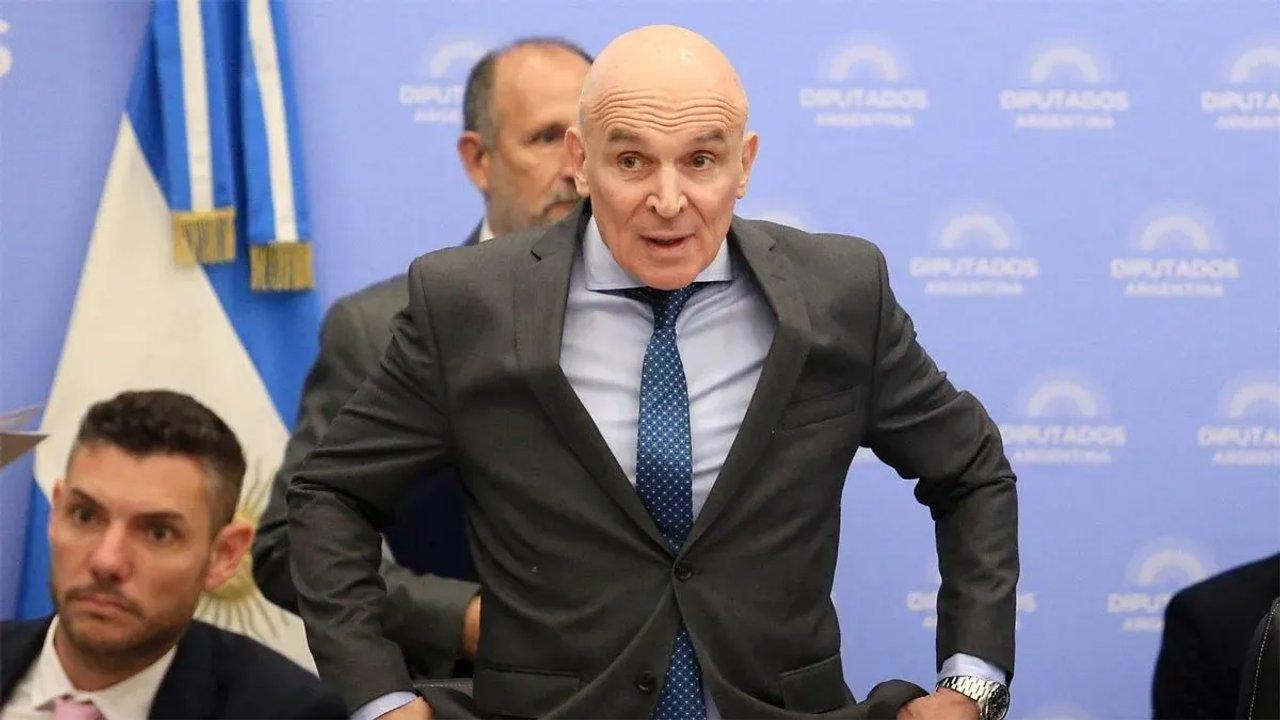 Espert resiste y confirma que no se baja de su candidatura