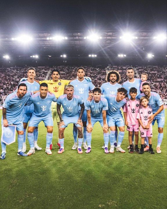 Messi brilloacute y guioacute al Inter Miami a la goleada ante el New England Revolution