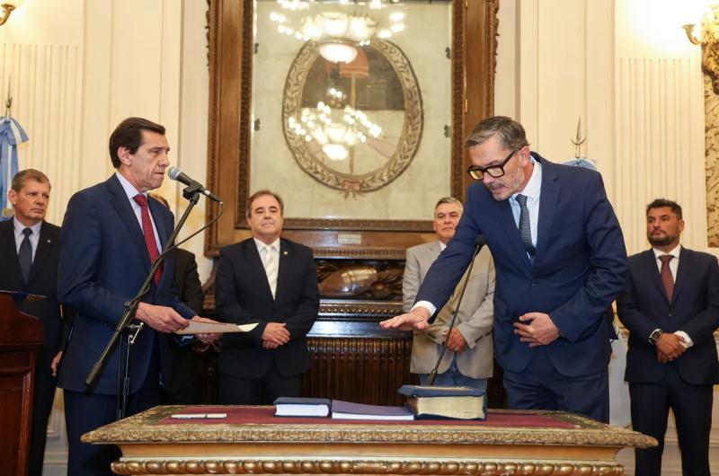 Sadir posesionoacute al flamante Procurador General del MPA