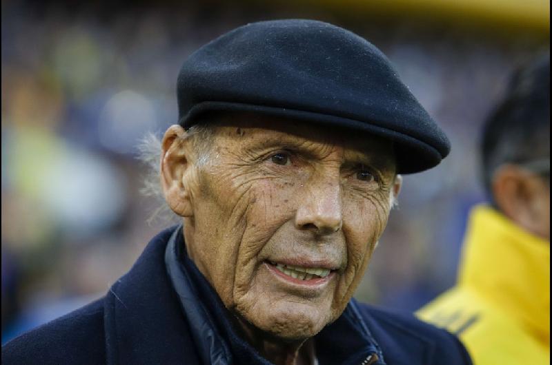 Tras la goleada a Newellacutes al mando de Uacutebeda sigue la preocupacioacuten en Boca por la salud de Russo
