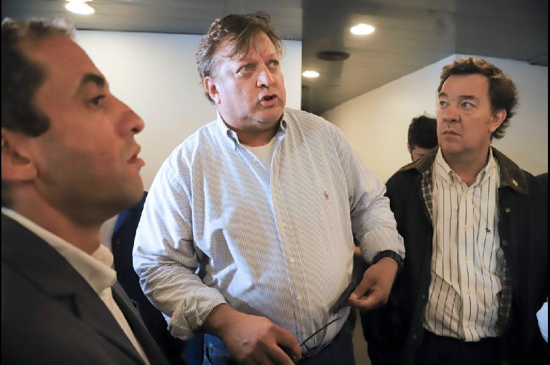 Pilotos de Aeroliacuteneas Argentinas haraacuten asambleas el jueves en Aeroparque