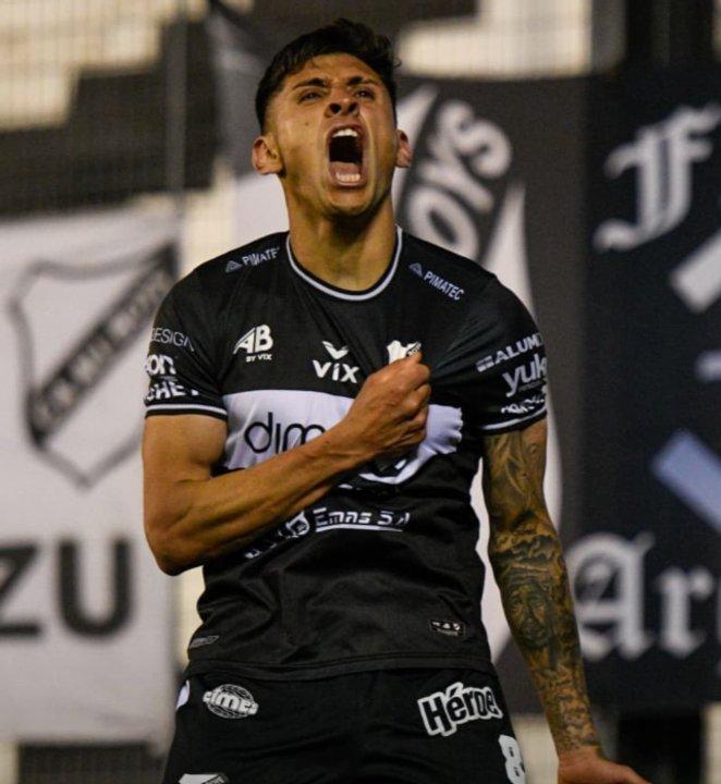 All Boys goleoacute a Los Andes por 3-0 para cerrar una olvidable campantildea en la Primera Nacional