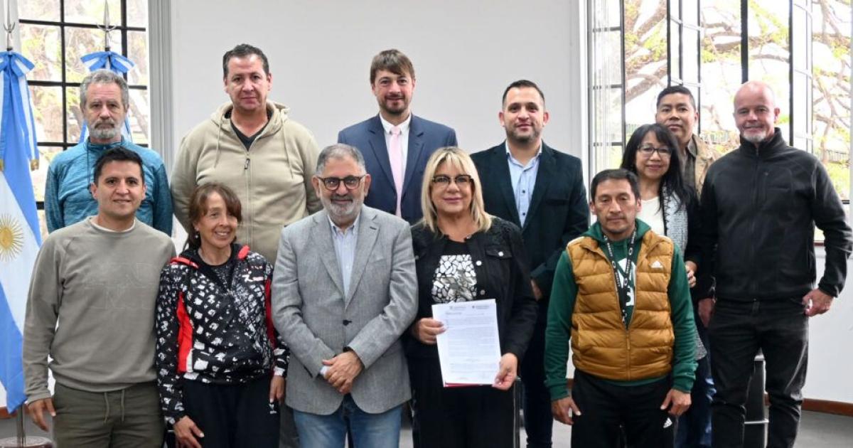 Carrera solidaria para colaborar con el Banco de Leche del hospital Materno Infantil