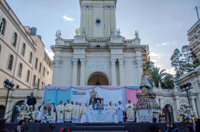 Jujuy renovoacute fe y devocioacuten a la Virgen del Riacuteo Blanco y Paypaya