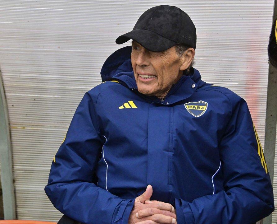 Preocupacioacuten en Boca- el plantel entrena con aacutenimo bajo por la salud de Miguel Aacutengel Russo
