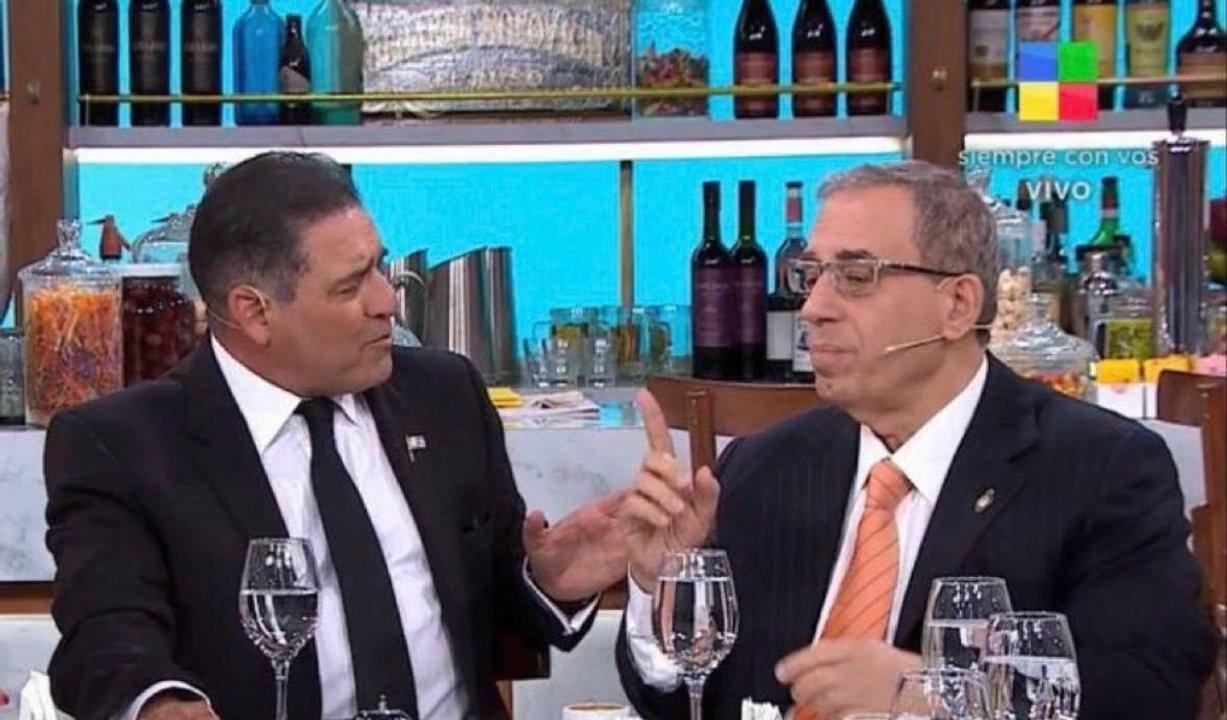 Carlos Maslatoacuten confirmoacute su salida de Poleacutemica en el Bar- ldquoEl programa viroacute su perfilrdquo