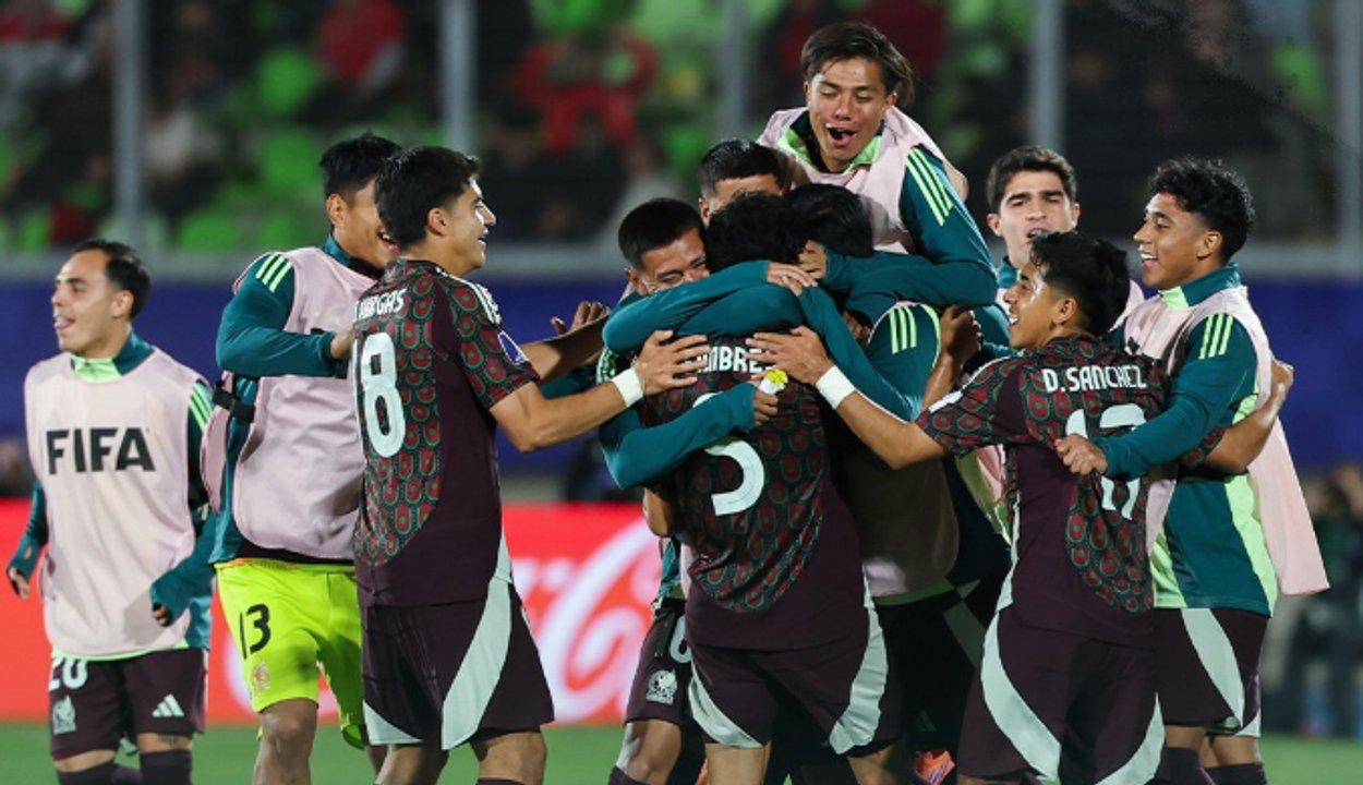 Meacutexico goleoacute a Chile por 4-1 y estaacute en cuartos de final del Mundial Sub 20