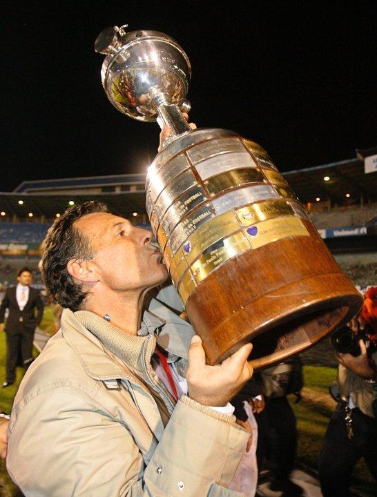 Coacutemo fue la campantildea de Boca en la Libertadores 2007 la gran conquista internacional de Miguel Aacutengel Russo