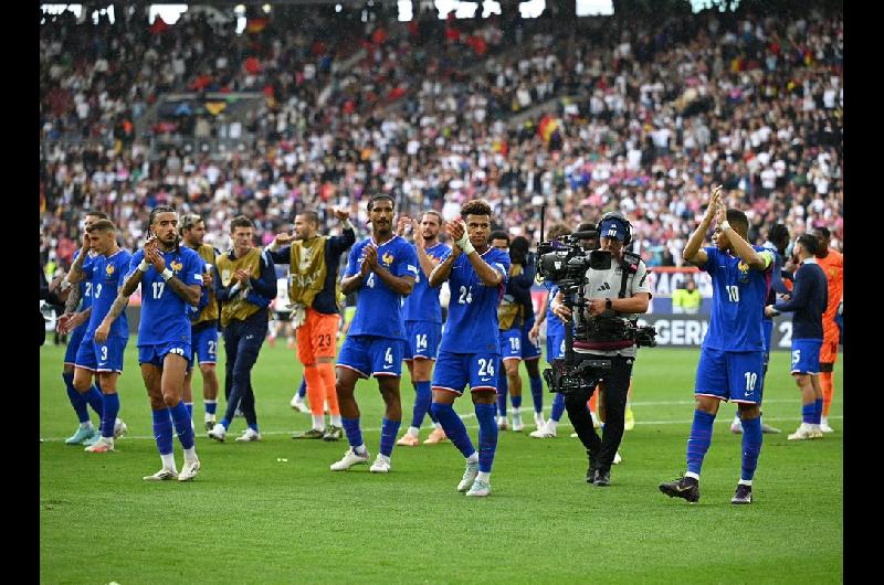Un defensor de la seleccioacuten de Francia aseguroacute que se tomaraacuten revancha de Argentina en el proacuteximo Mundial