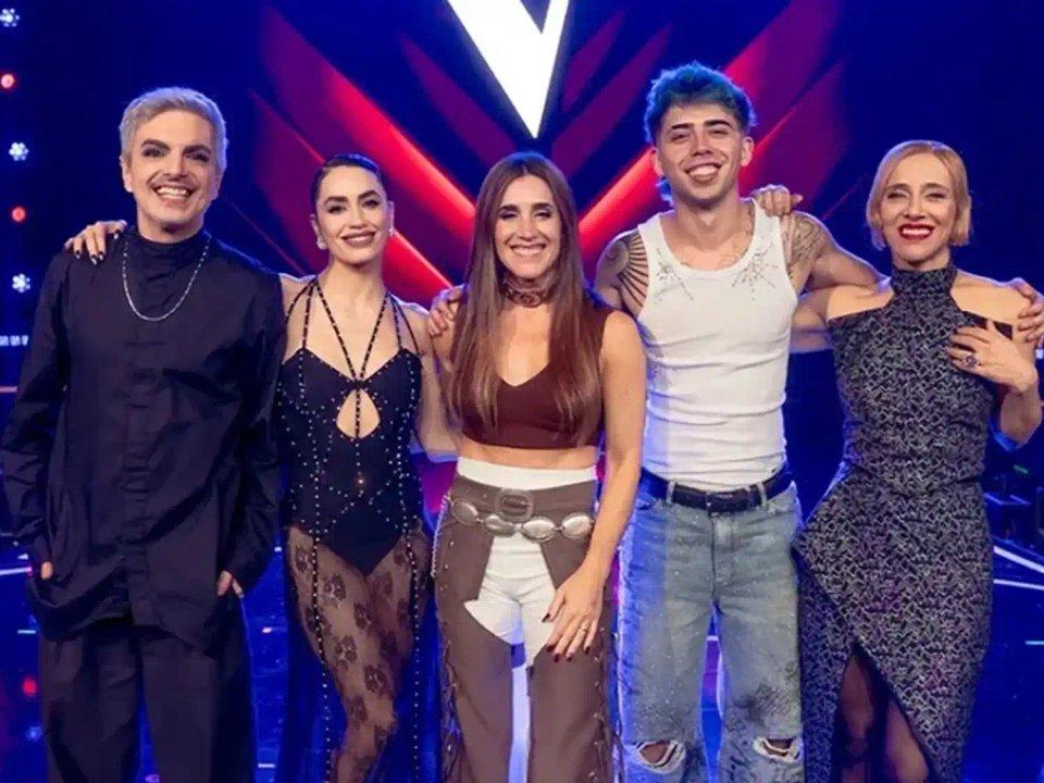 Semifinales en La Voz Argentina - Alan Lez sorprendioacute con ldquoKissrdquo y Nico Occhiato sacoacute sus dotes musicales