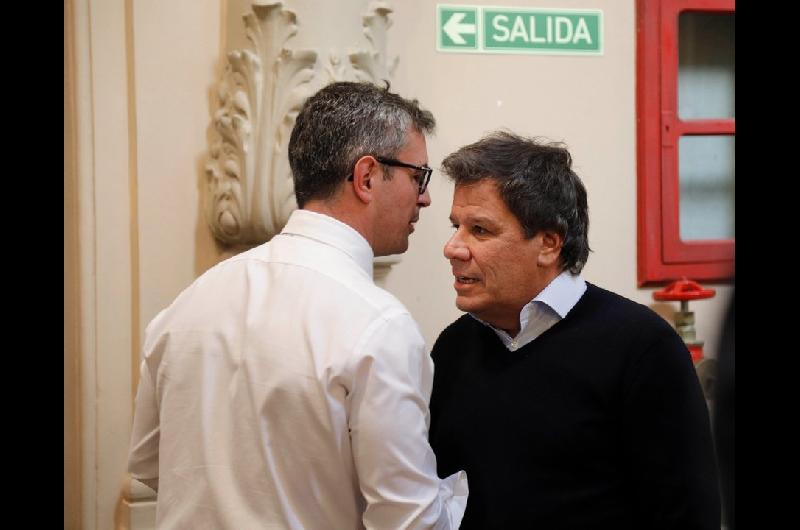 El cruce de Facundo Manes y Martiacuten Menem en fotos