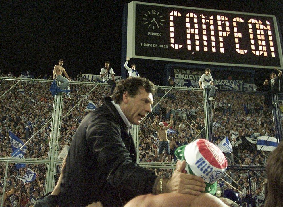 Veacutelez despide a Miguel Aacutengel Russo y recuerda su legado en el Clausura 2005