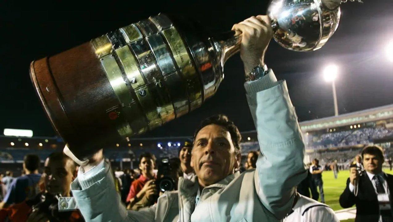 El emotivo video de Boca en homenaje a Russo- ldquoPara siempre en nuestros corazonesrdquo
