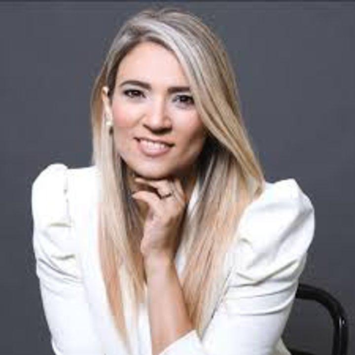 Nadia Maacuterquez candidata libertaria a senadora- ldquoSi fuera una estafadora deberiacutea vivir en un countryrdquo