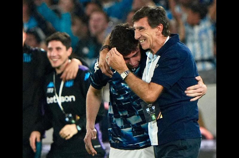 Atencioacuten Racing- se podriacutea cambiar la sede de la final de la Copa Libertadores