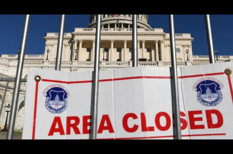 Administracioacuten Trump inicioacute despidos en el deacutecimo diacutea del cierre del Gobierno