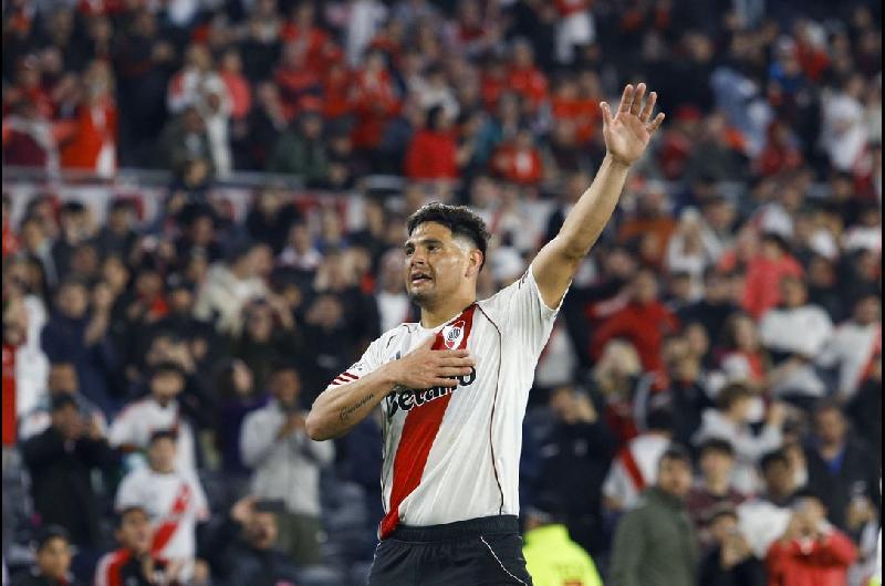 River recibe a Sarmiento en busca de un triunfo que le permita seguir cerca de los liacutederes en la Zona A