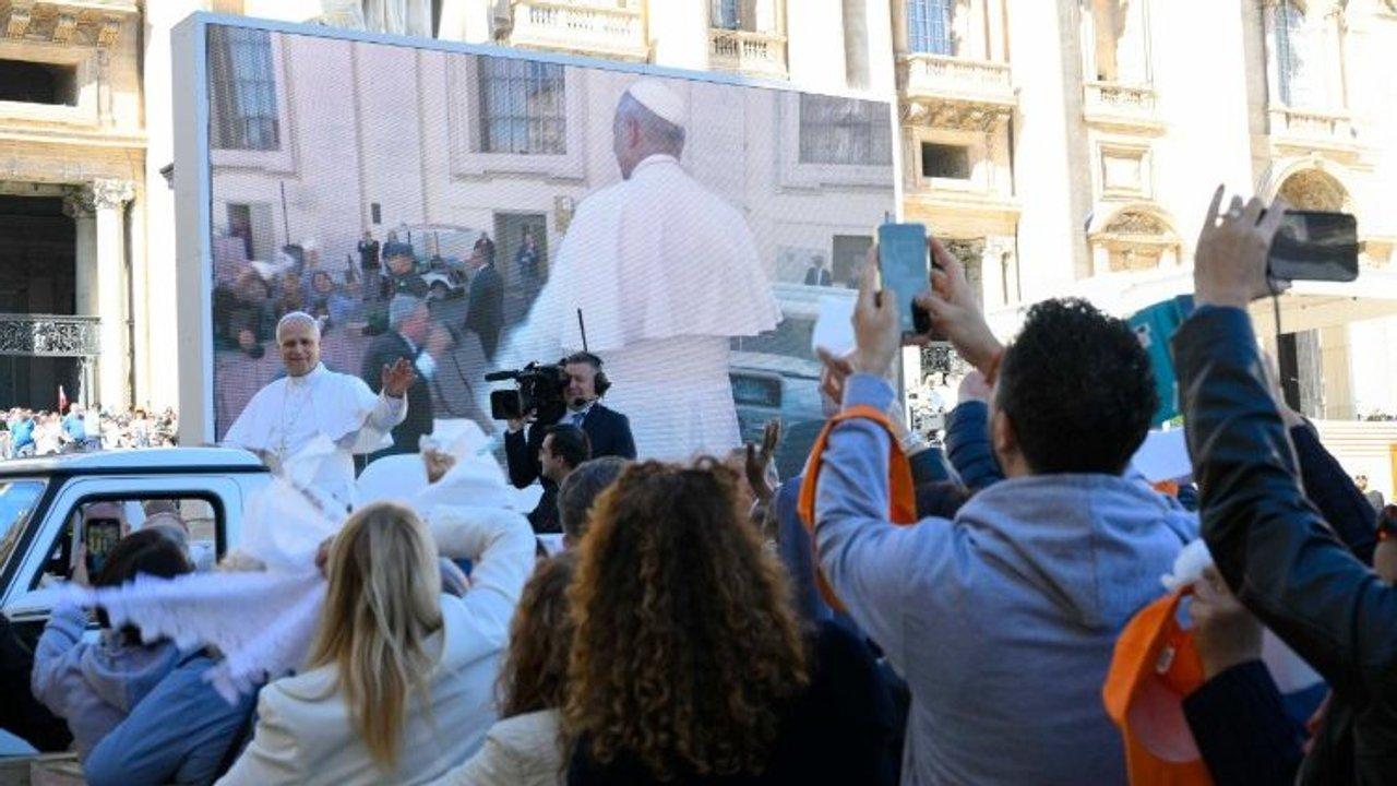 ldquoNo abandonemos a nuestros hermanosrdquo- el papa Leoacuten XIV pidioacute apoyo a los cristianos perseguidos