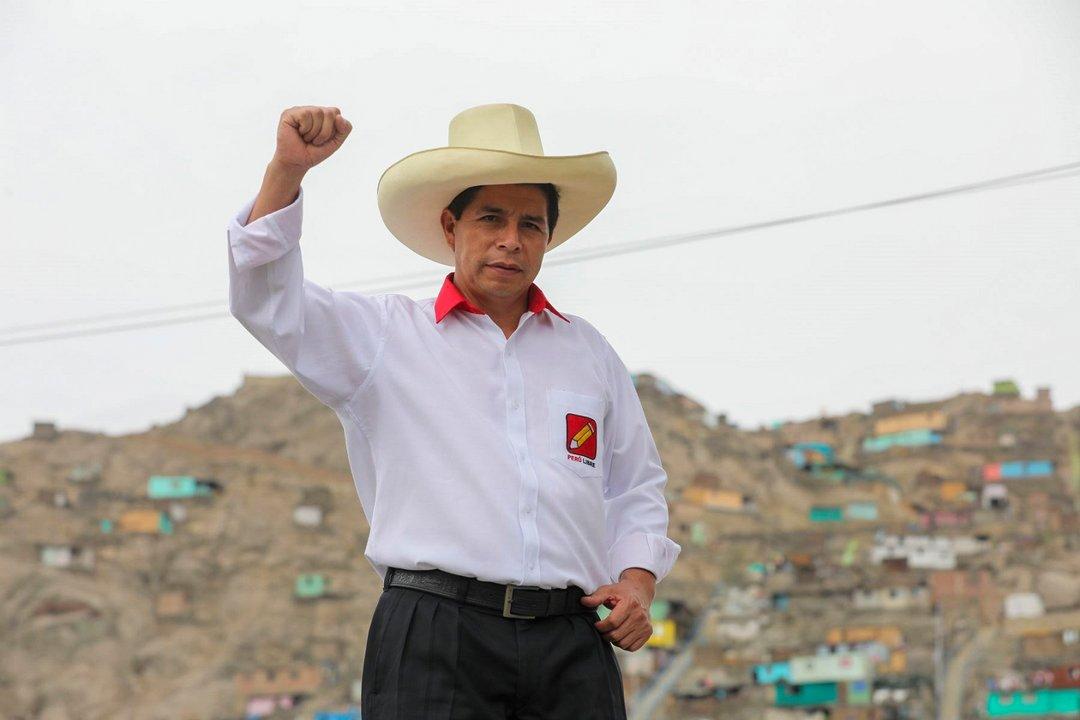 Expectativa en Meacutexico por la liberacioacuten del expresidente peruano Castillo tras destitucioacuten de Boluarte