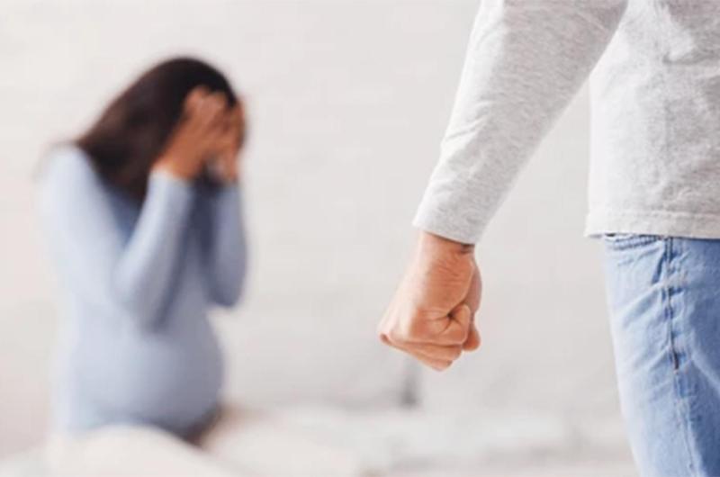 Joven de 19 antildeos detenido por golpear a su pareja embarazada de 8 meses