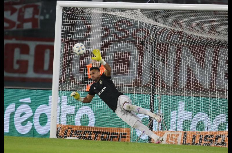 Sergio Romero cerca de firmar su salida en Boca para sumarse a Argentinos Juniors