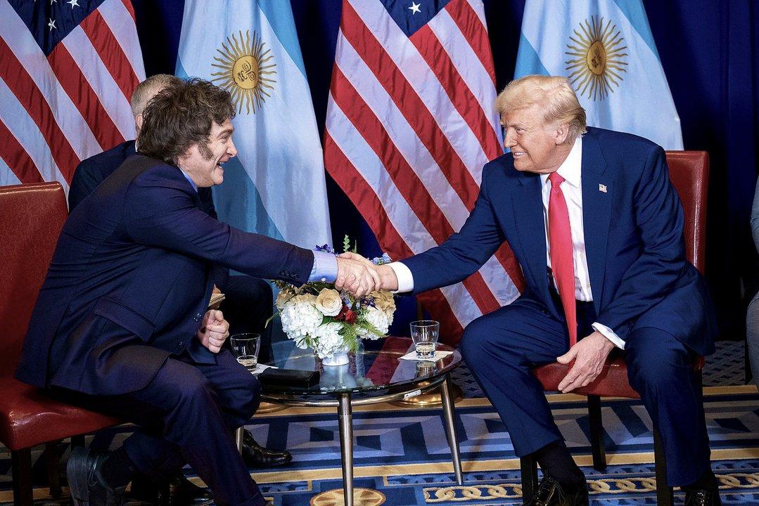 Maacutexima expectativa- Javier Milei se reuacutene con Donald Trump en la Casa Blanca