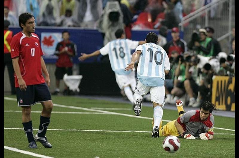 Asiacute le fue a la Seleccioacuten argentina cada vez que jugoacute las semifinales de un Mundial Sub 20