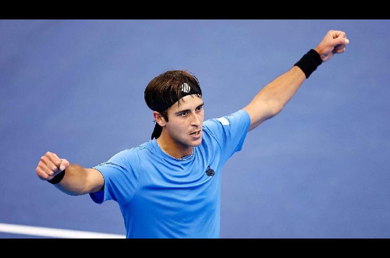 Tomaacutes Etcheverry volvioacute con triunfo en el ATP de Estocolmo 