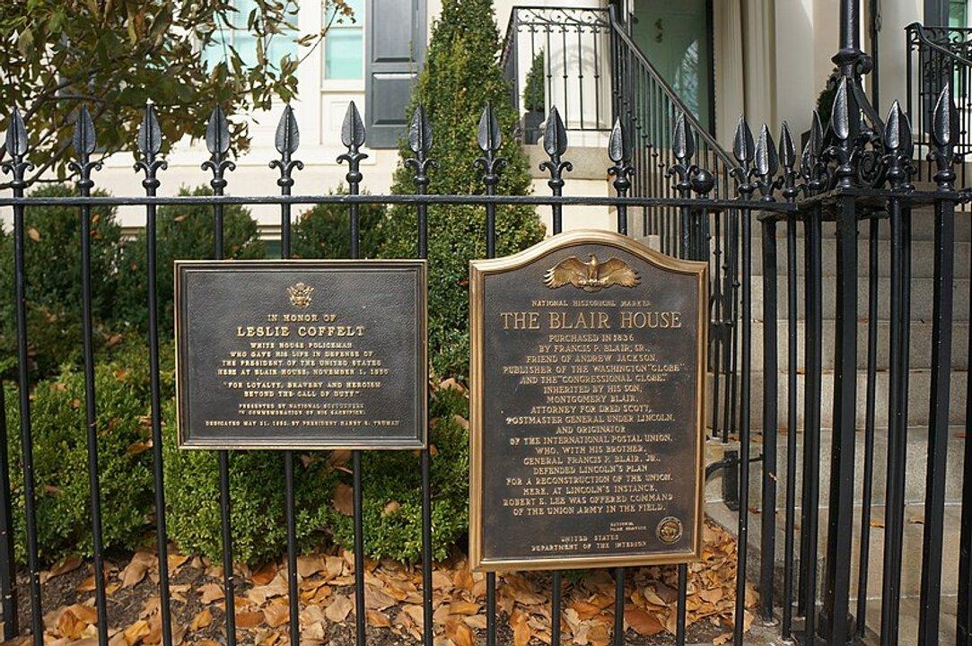 Coacutemo es la Blair House la lujosa residencia frente a la Casa Blanca donde se aloja Javier Milei