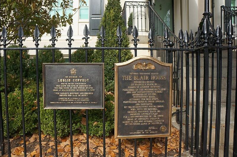 Coacutemo es la Blair House la lujosa residencia frente a la Casa Blanca donde se aloja Javier Milei