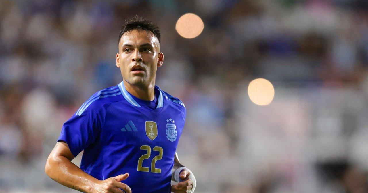 La lista de los maacuteximos goleadores de la Seleccioacuten argentina tras el doblete de Lautaro Martiacutenez