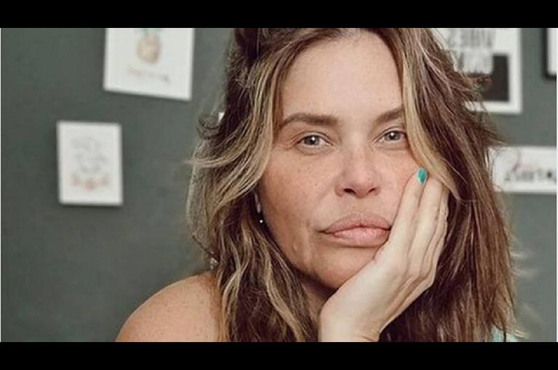 Nazarena Veacutelez- ldquoUna mina le mandoacute una foto iacutentima al Bocha y me la cruceacute por accidenterdquo