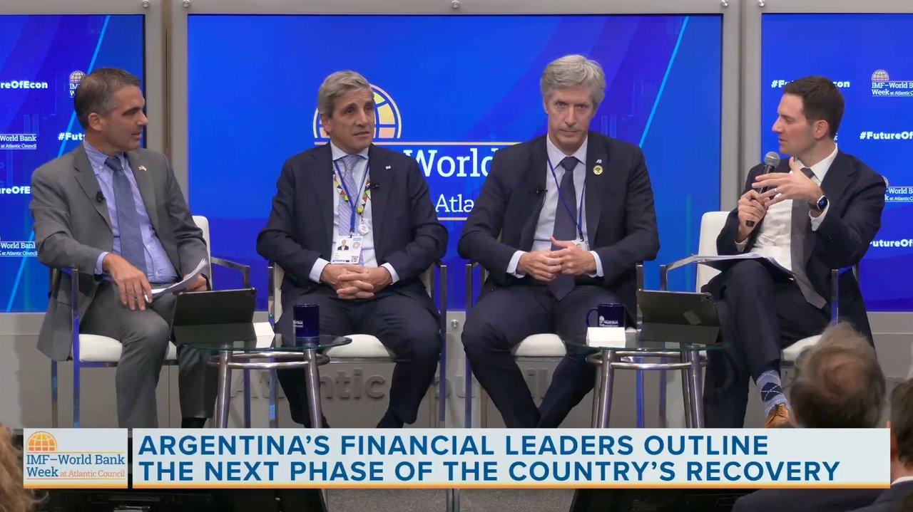 Tras la reunioacuten de Milei y Trump Caputo y Bausili respaldaron el acuerdo con EEUU