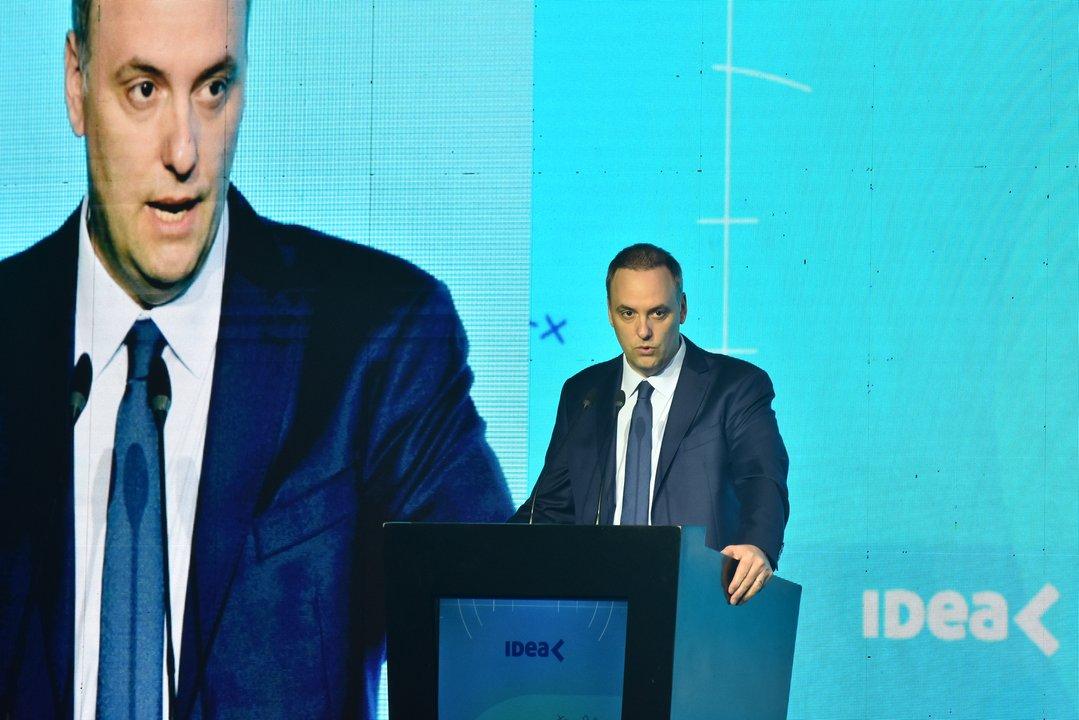 El Gobierno enviacutea leyes econoacutemicas y laborales al Congreso para que la micro acompantildee a la macro