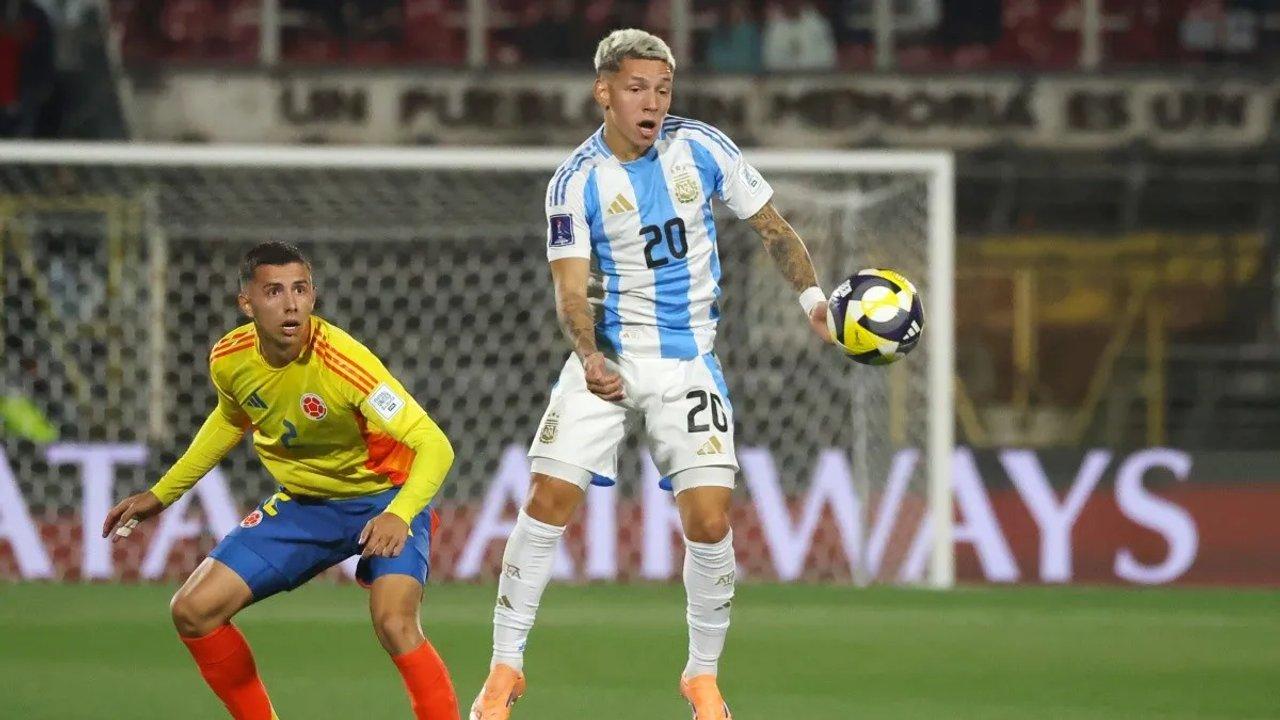 La cargada de Gianluca Prestianni para Colombia despueacutes de clasificar a la final del Mundial Sub 20